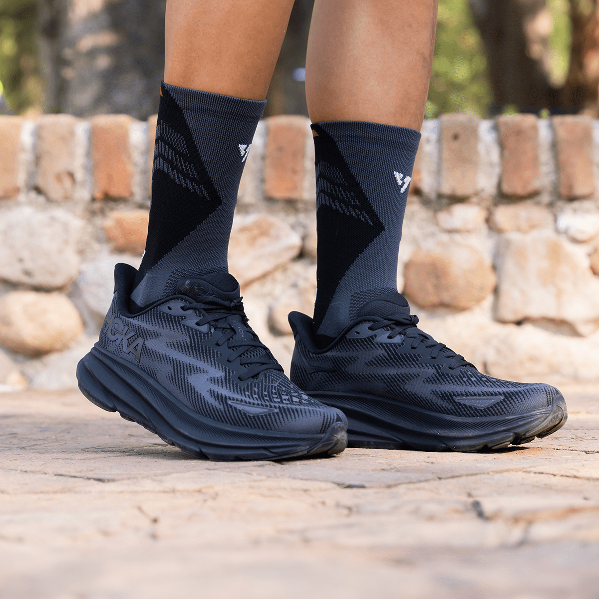 Calcetas deportivas antiampollas VEROZ Águila MX Negra largas de 18 cm