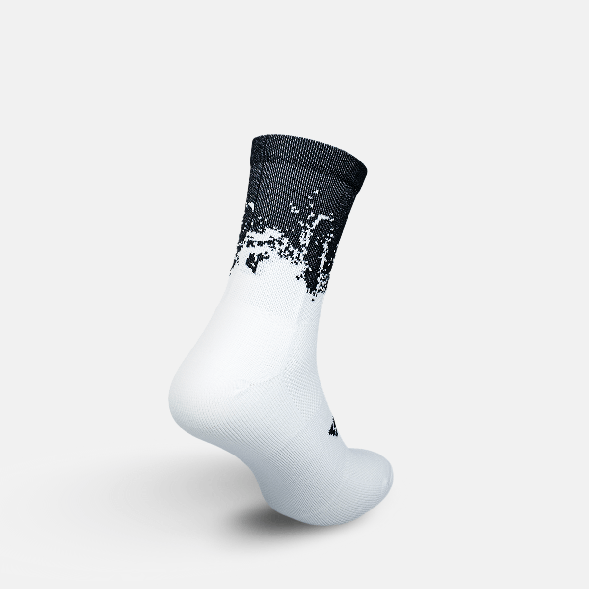 Calcetas deportivas antiampollas VEROZ Neptuno Blancas Negras cortas de 13 cm