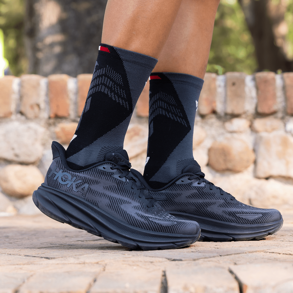 Calcetas deportivas antiampollas VEROZ Águila MX Negra largas de 18 cm