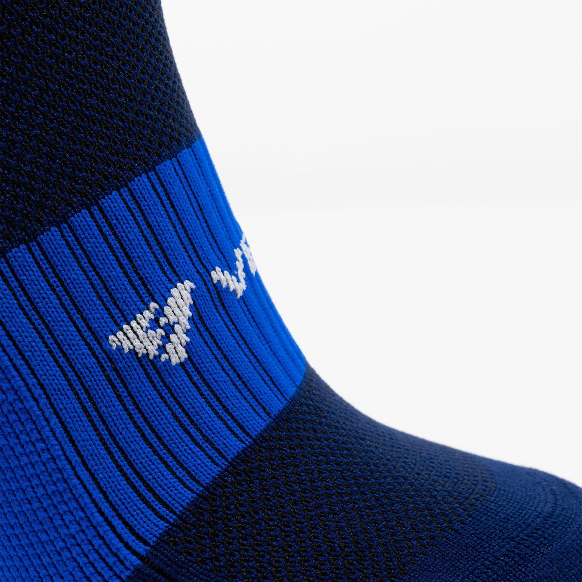 Calcetas deportivas antiderrapantes VEROZ Nova Azules de 13 cm con suela de agarre