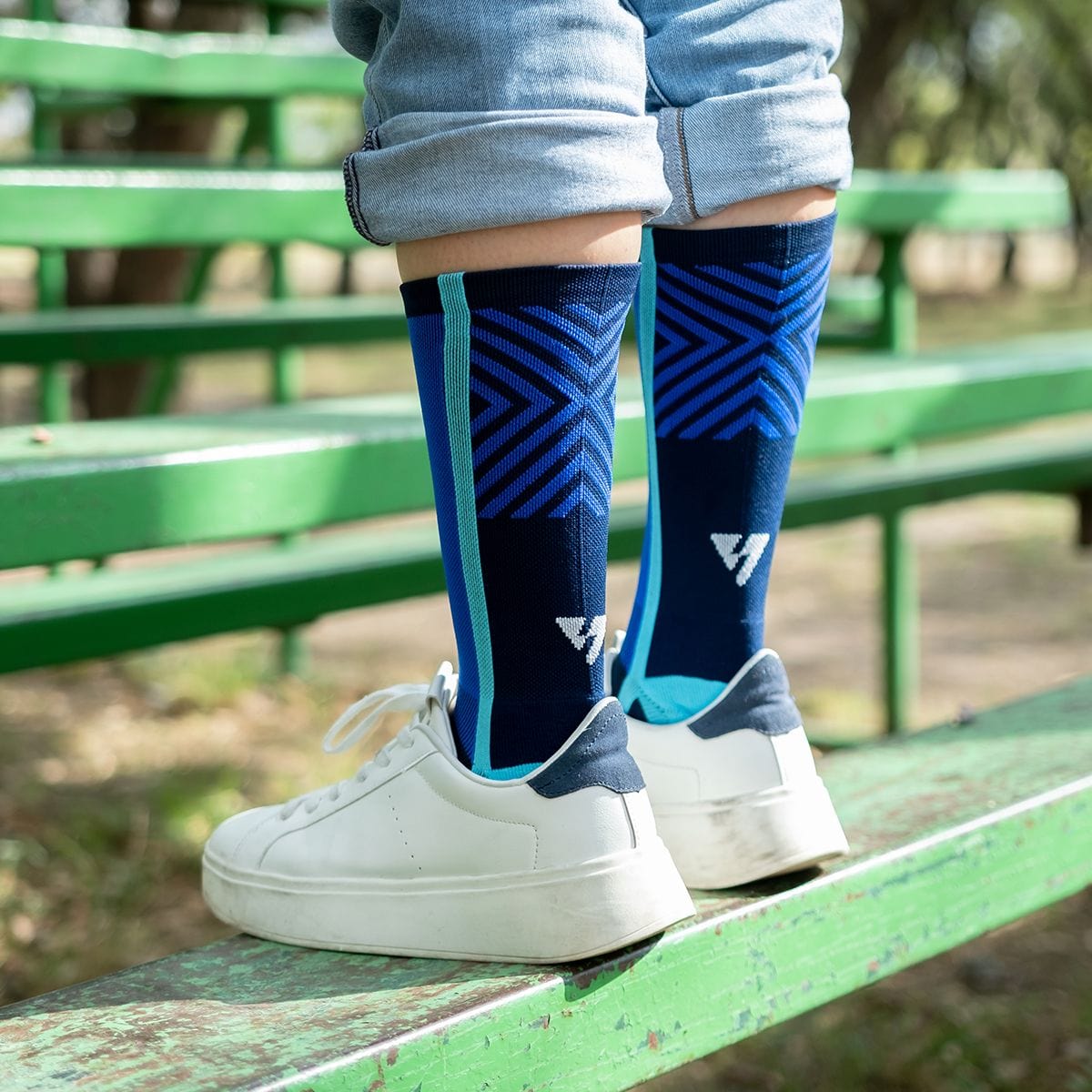 Calcetas deportivas antiampollas VEROZ Mercurio Azules largas de 18 cm